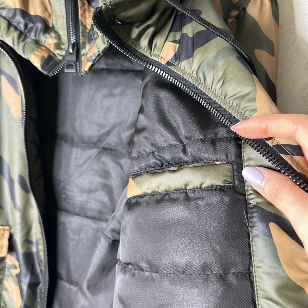 🆕 GUESS Men's Long Sleeve Alpine Camo Hood Bomber Jacket size XL - Picture 9 of 12